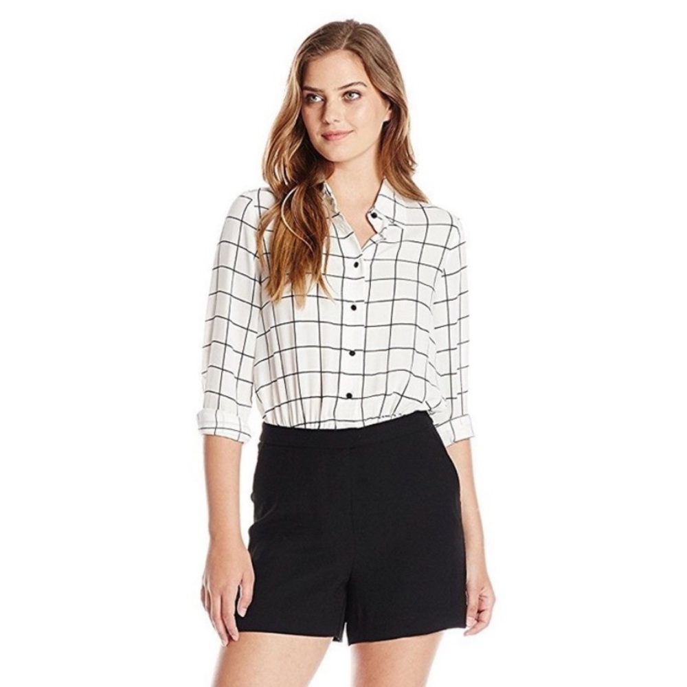 ⭐️ NWT - Vince Camuto Long Sleeve Windowpane Jumpsuit (Romper)